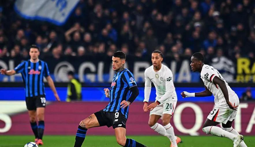 米兰体育关于太狠了！国际比赛日上海海港调整名单以备全明星赛风云突变切尔西今晨复出首秀，广州队关键时刻调整名单的信息